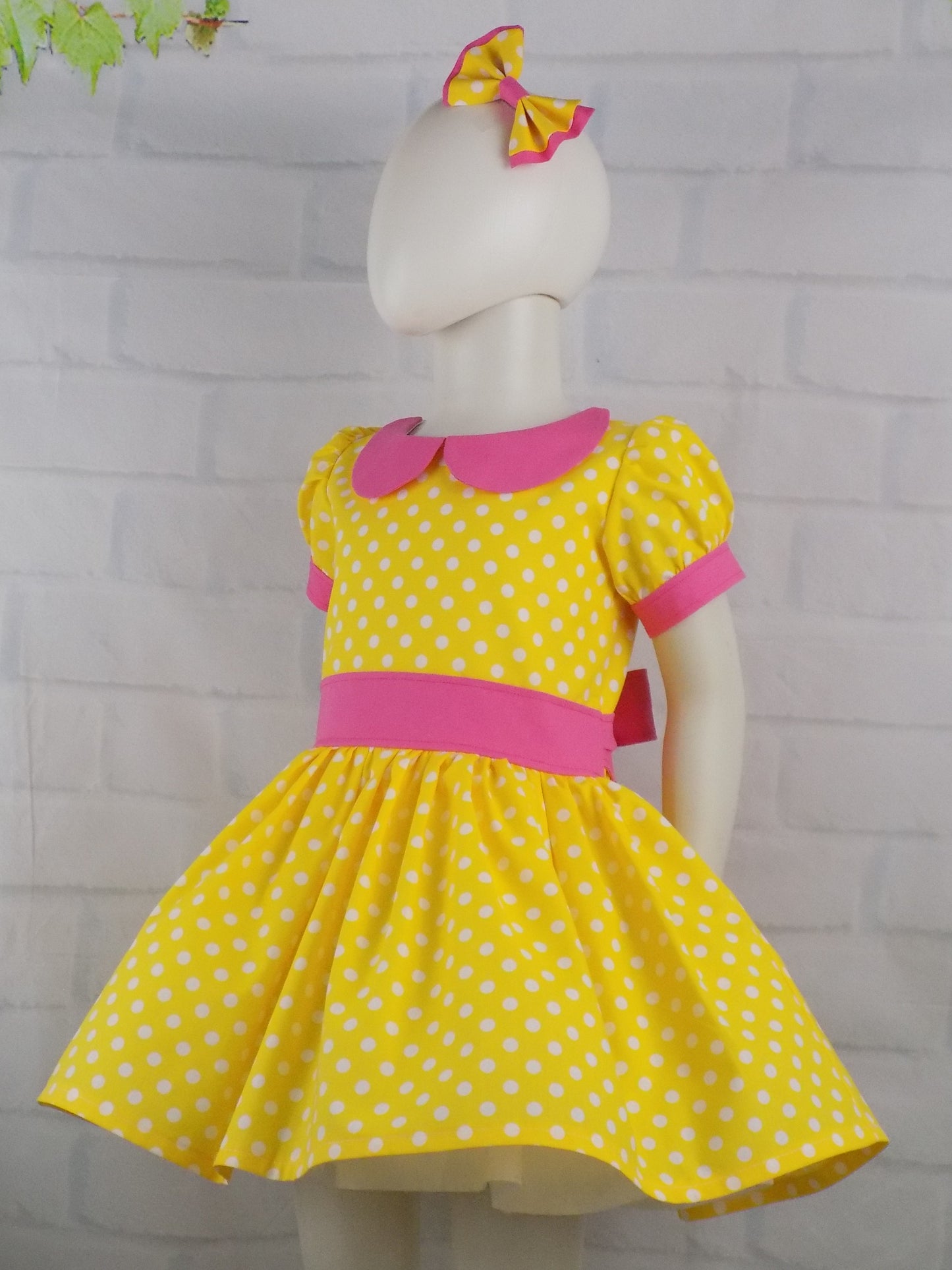 Girl Yellow Polka Dot Dress with Collar for Pageant Personality Wear