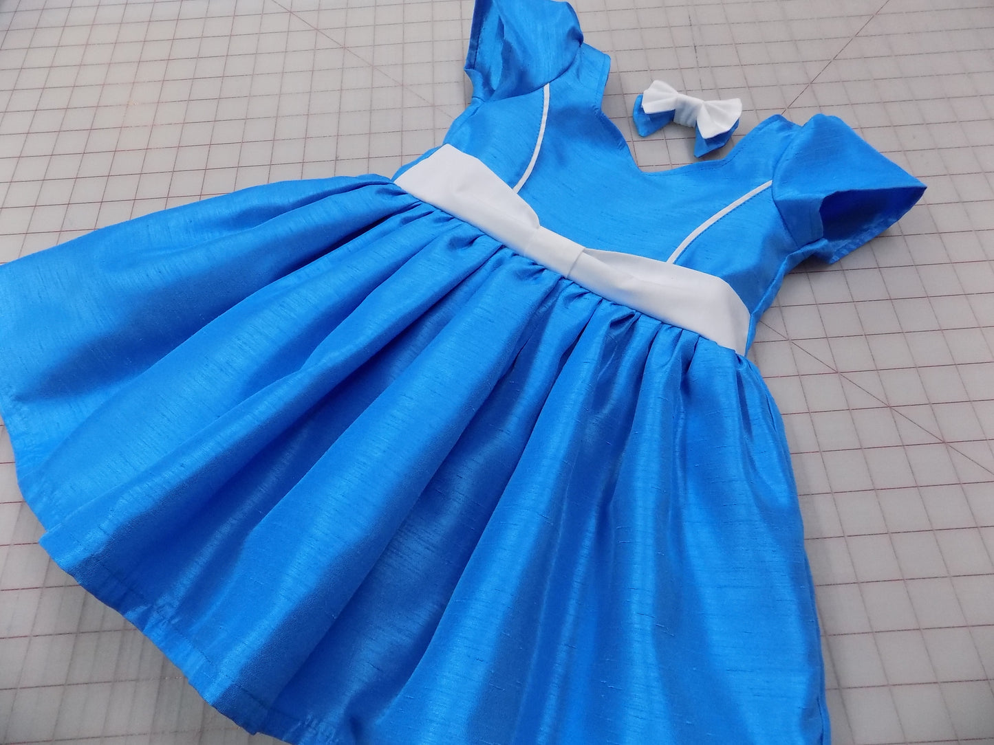 Blue Interview Dress with Sweetheart Neckline for Pageants in Turquoise Faux Silk Dupioni with Hair Bow