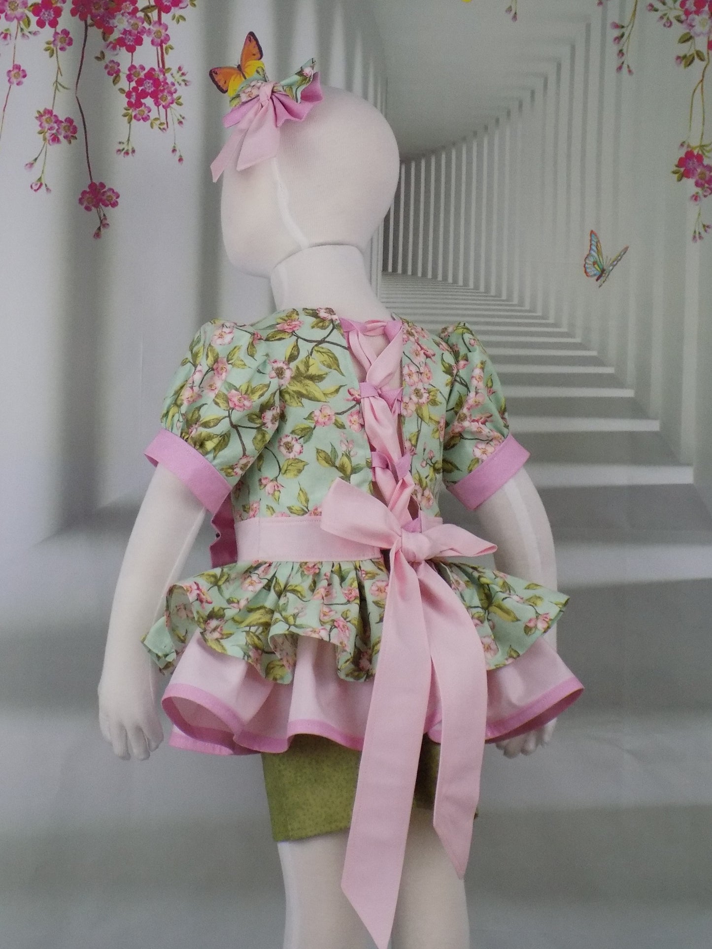 Pink Dogwood Spring Floral Pageant Casual Wear Outfit. Top Shorts Bow Sportswear Set