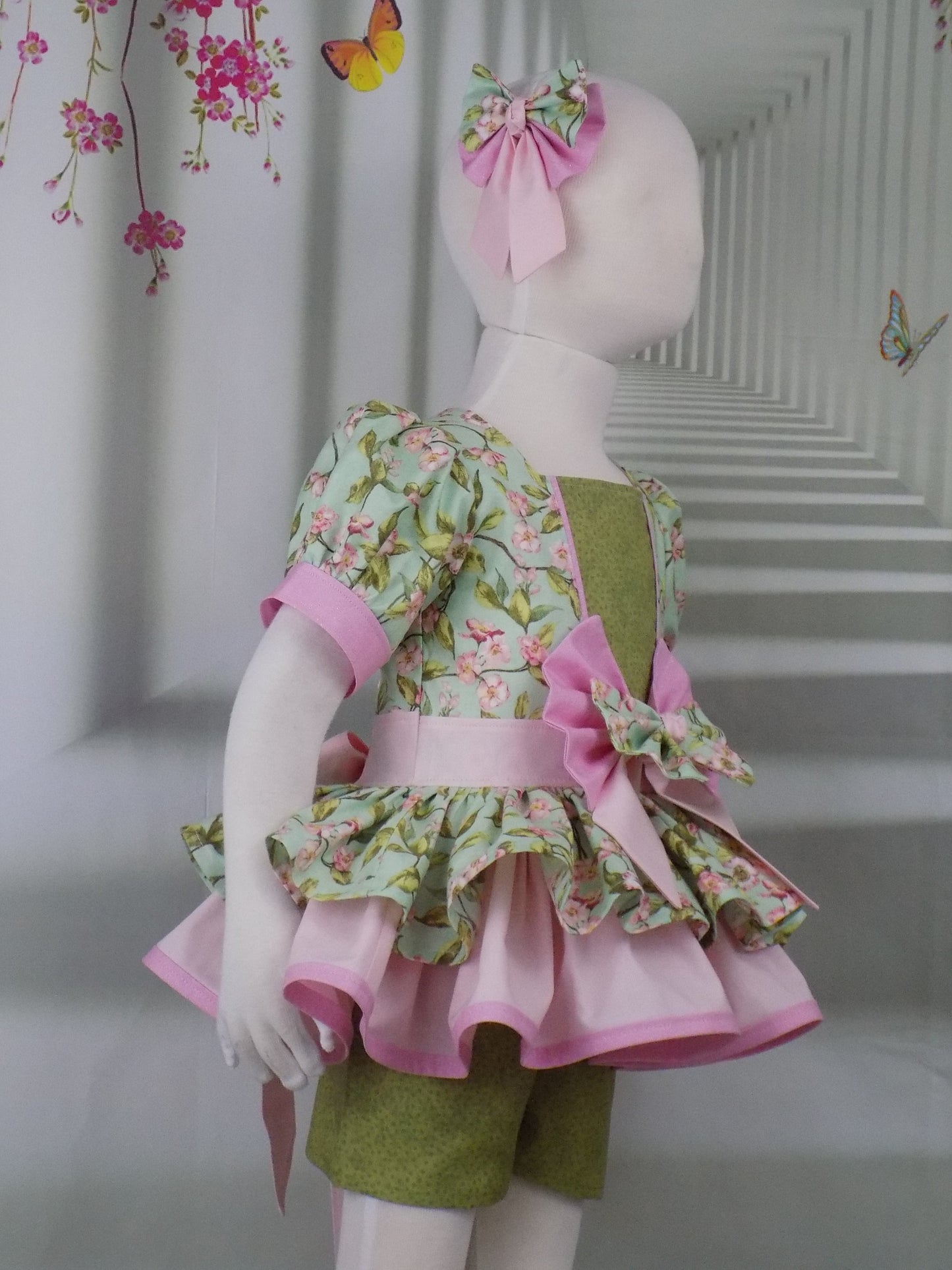 Pink Dogwood Spring Floral Pageant Casual Wear Outfit. Top Shorts Bow Sportswear Set